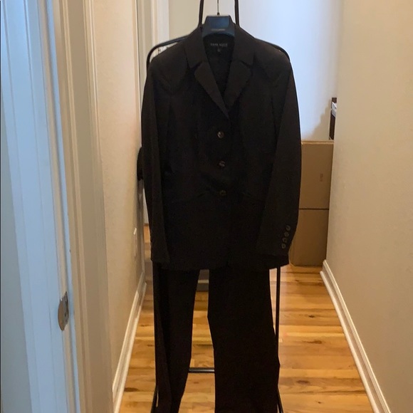 Anne Klein Suit - Picture 1 of 3